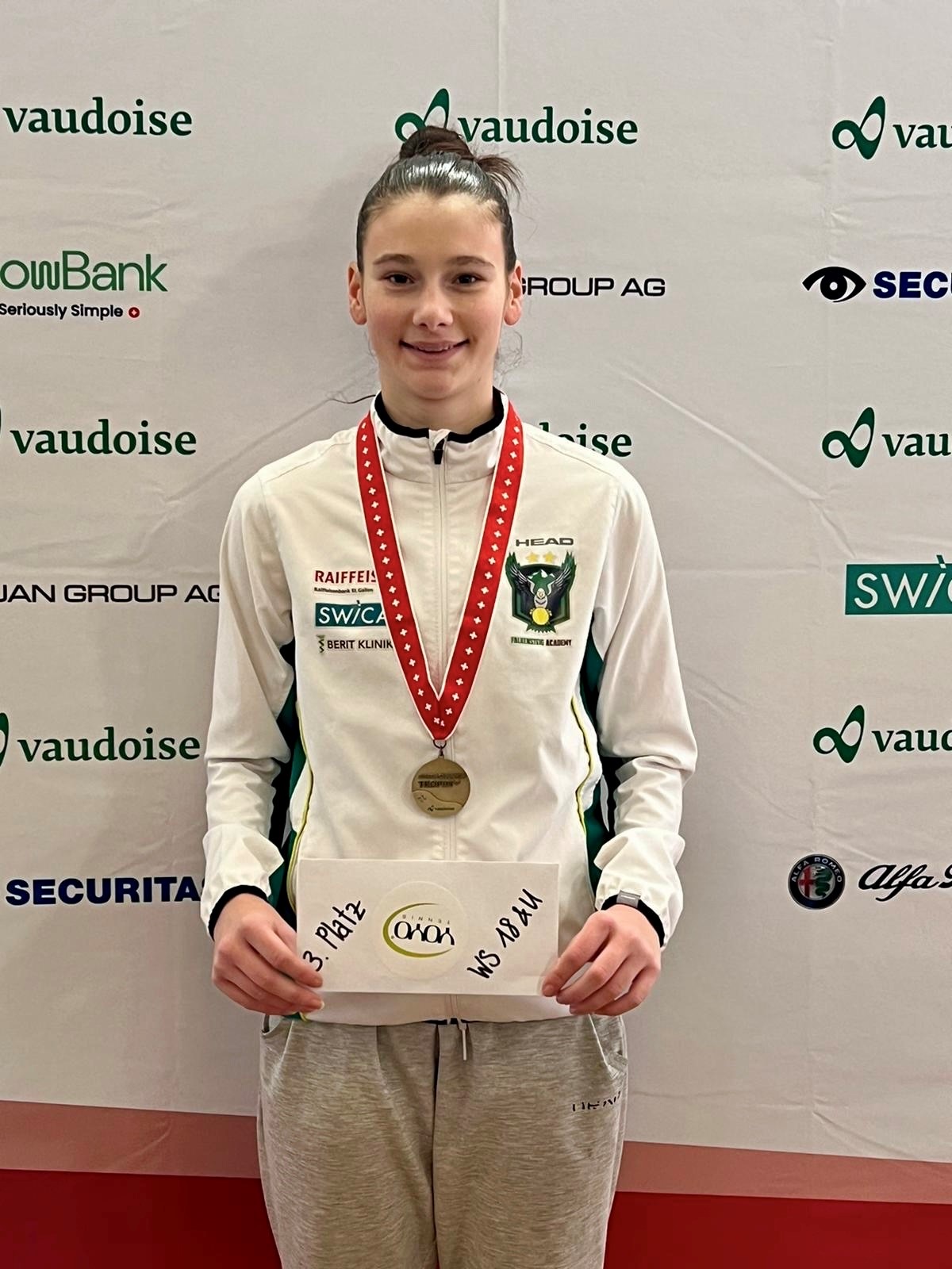 Zoe Kägi mit Medaille an der Winter-SM 2024